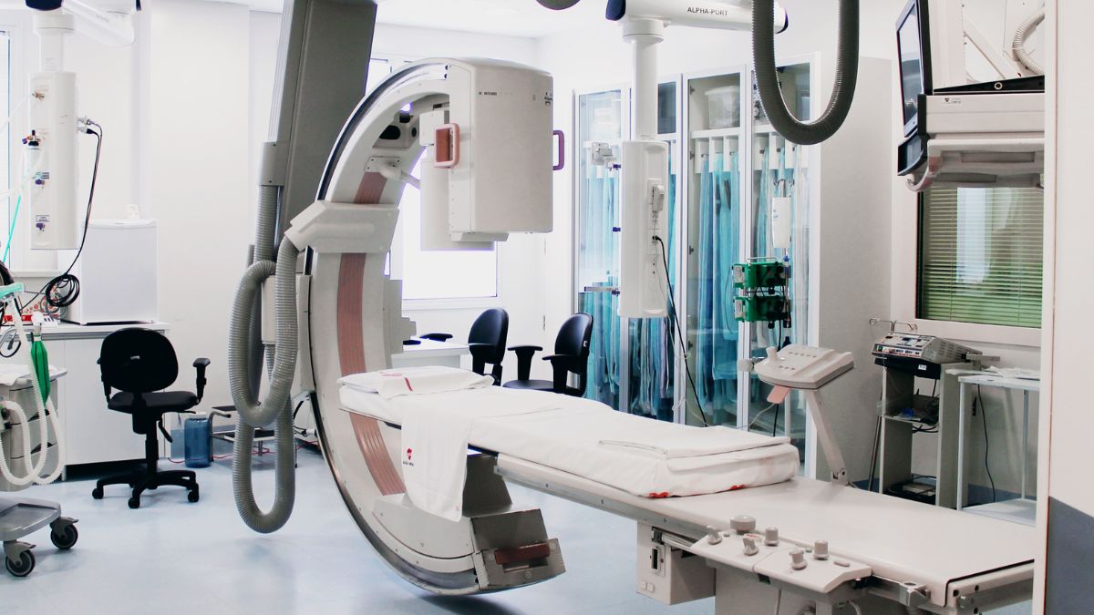 Imagem mostra o Centro de Hemodinâmica, onde são realizados os procedimentos de cardiologia intervencionista